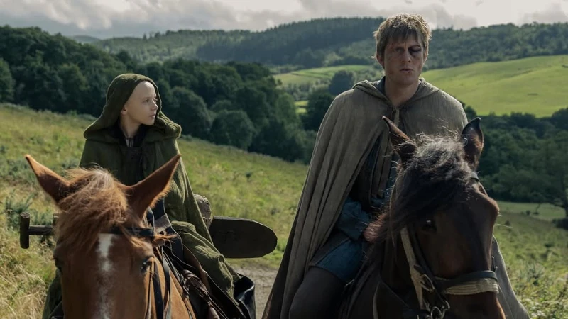《七王国的骑士》首季口碑爆棚：无龙更精彩？&ldquo;低配版权游&rdquo;如何逆袭成神作！