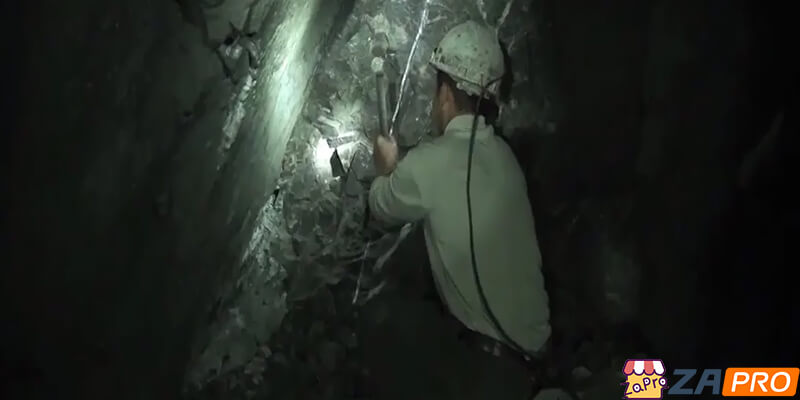 [BT/网盘/磁力]矿民、马夫、尘肺病.1080P.国语中字